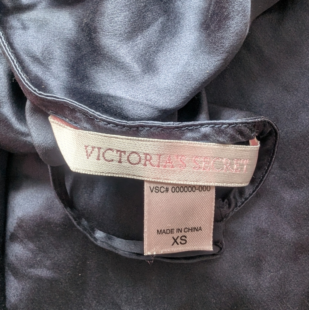 RARE Vintage 90s Victoria's Secret Satin Slip with Slit XS NEW - Picture 3 of 5